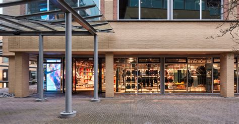 netherlands-hilversum-hilversum nike|Nike customer support email.